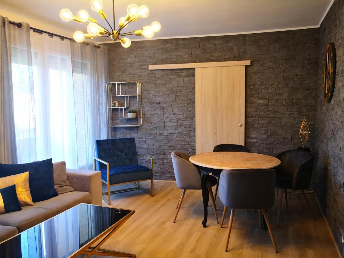 Logement entier 7 pers cosy et spacieux proche du centre-ville et de la gare Avignon Extérieur photo